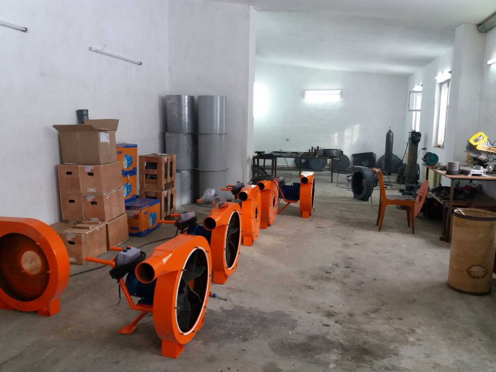 Роторная зернодробилка Шмель